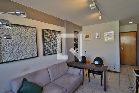 Sala de apartamento para alugar com 1 quarto, 47m² em Centro, Uberlândia