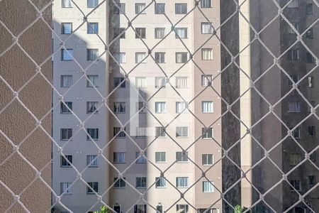 Vista Sala/Cozinha de apartamento para alugar com 2 quartos, 35m² em Parque Bristol, São Bernardo do Campo