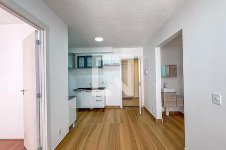 Sala/Cozinha de apartamento para alugar com 2 quartos, 35m² em Parque Bristol, São Bernardo do Campo