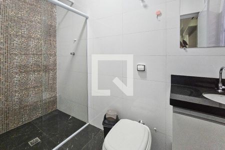 Banheiro da Suíte 1 de apartamento para alugar com 4 quartos, 350m² em Balneario Guarujá, Guarujá