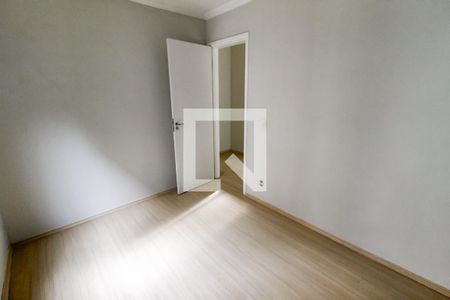 Quarto 1 de apartamento para alugar com 2 quartos, 44m² em Vila Indiana, Taboão da Serra
