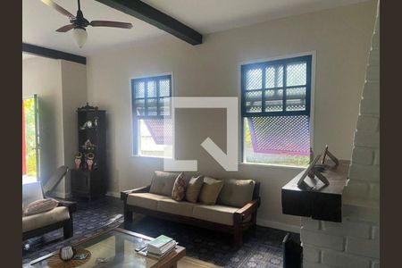 Casa à venda com 3 quartos, 150m² em Engenho do Mato, Niterói