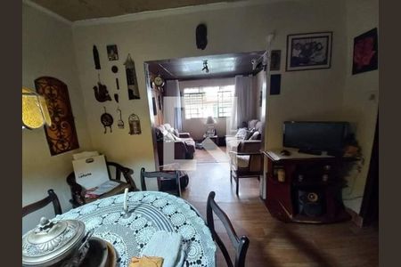 Casa à venda com 3 quartos, 270m² em Vila Mangalot, São Paulo