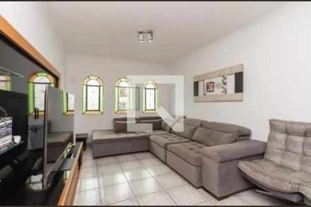 Casa à venda com 3 quartos, 225m² em Parque Maria Domitila, São Paulo