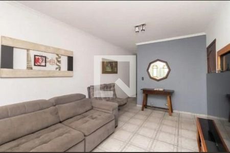 Casa à venda com 3 quartos, 225m² em Parque Maria Domitila, São Paulo