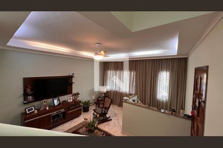 Casa à venda com 3 quartos, 210m² em São Domingos, São Paulo