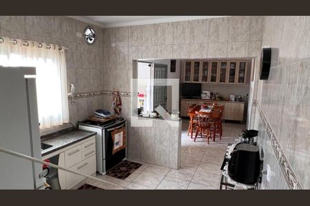 Casa à venda com 3 quartos, 210m² em São Domingos, São Paulo