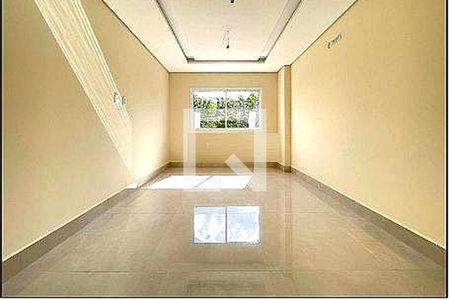 Casa à venda com 3 quartos, 140m² em Parque Sao Domingos, São Paulo