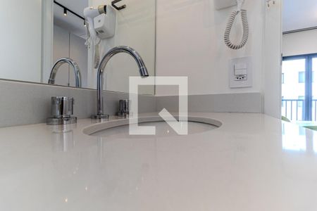 Banheiro de kitnet/studio para alugar com 1 quarto, 30m² em Vila Buarque, São Paulo