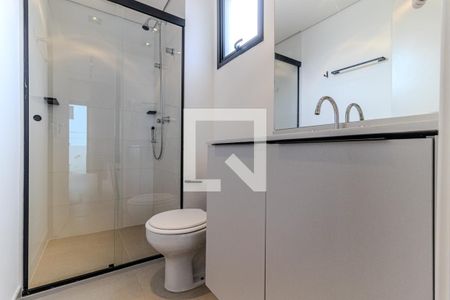 Banheiro de kitnet/studio para alugar com 1 quarto, 30m² em Vila Buarque, São Paulo