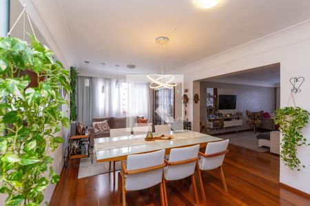 Sala de apartamento à venda com 4 quartos, 200m² em Santo Antônio, Belo Horizonte