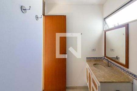Banheiro Social de apartamento à venda com 2 quartos, 76m² em Vila Sofia, São Paulo