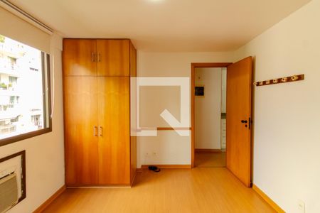 Quarto de apartamento à venda com 1 quarto, 46m² em Lagoa, Rio de Janeiro