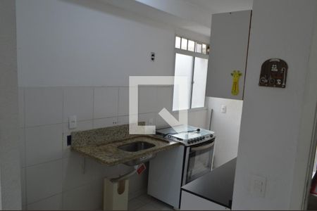 Cozinha de apartamento à venda com 2 quartos, 45m² em Gardênia Azul, Rio de Janeiro