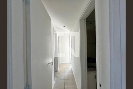 Corredor de apartamento à venda com 2 quartos, 86m² em Barra da Tijuca, Rio de Janeiro