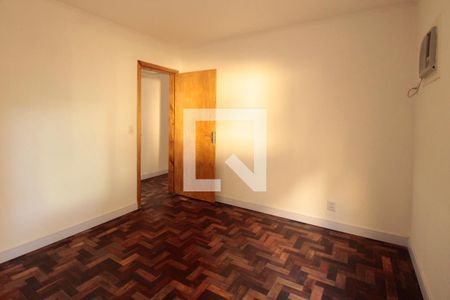 Quarto 1 de apartamento para alugar com 2 quartos, 60m² em Humaitá, Porto Alegre