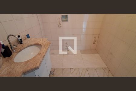 Banheiro de Serviço de casa à venda com 2 quartos, 246m² em Vila Palmares, São Caetano do Sul