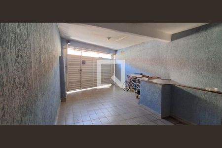 Garagem de casa à venda com 2 quartos, 246m² em Vila Palmares, São Caetano do Sul