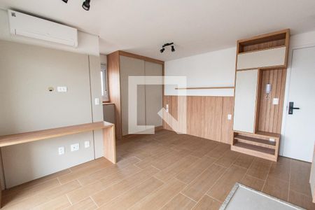 Sala/quarto de kitnet/studio para alugar com 1 quarto, 30m² em Vila Dom Pedro I, São Paulo
