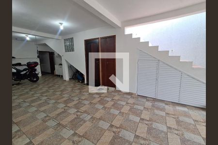 Garagem de casa à venda com 4 quartos, 250m² em Santo Antônio, São Caetano do Sul