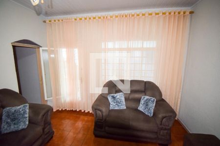 Sala de casa à venda com 1 quarto, 208m² em Vila Carrão, São Paulo