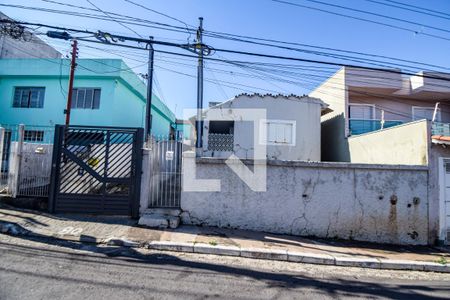 Fachada de casa à venda com 1 quarto, 208m² em Vila Carrão, São Paulo