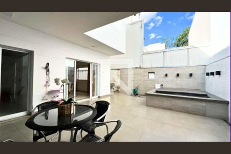 Casa de Condomínio à venda com 3 quartos, 480m² em Tremembé, São Paulo