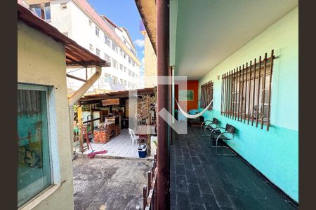 Área comum de casa à venda com 4 quartos, 140m² em Jardim Bandeirantes, Contagem