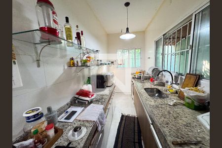 Cozinha de casa à venda com 4 quartos, 140m² em Jardim Bandeirantes, Contagem