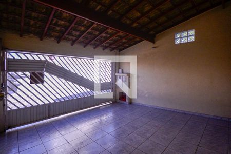 Garagem de casa à venda com 3 quartos, 175m² em Vila Brasilina, São Paulo