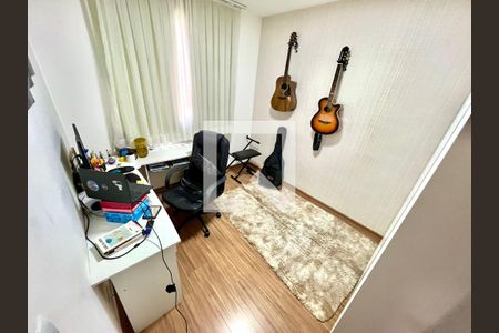 Quarto 1 de apartamento para alugar com 2 quartos, 78m² em Ouro Preto, Belo Horizonte