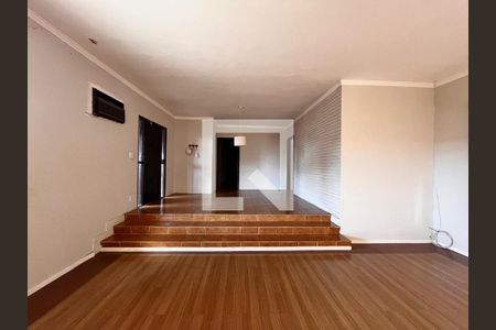 Sala de casa à venda com 3 quartos, 234m² em Parque São Quirino, Campinas
