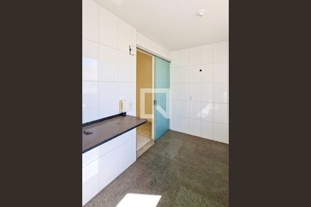 Cozinha de apartamento à venda com 3 quartos, 85m² em União, Belo Horizonte