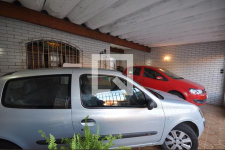 Garagem de casa à venda com 2 quartos, 148m² em Vila Leonor, São Paulo