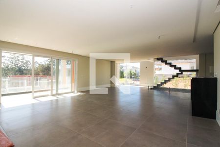 Sala de casa de condomínio à venda com 4 quartos, 356m² em Vila Nova, Porto Alegre