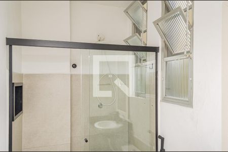 Banheiro de apartamento para alugar com 2 quartos, 57m² em Centro, Florianópolis