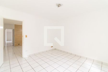 Quarto 1 de casa para alugar com 2 quartos, 120m² em Vila Ré, São Paulo