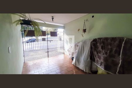 Garagem de casa à venda com 5 quartos, 186m² em Cidade das Flores, Osasco
