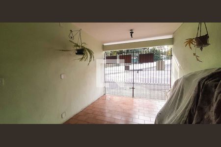 Garagem de casa à venda com 5 quartos, 186m² em Cidade das Flores, Osasco