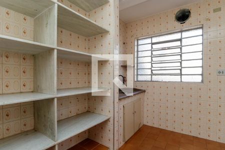 Cozinha de casa para alugar com 3 quartos, 200m² em Vila Ivone, São Paulo
