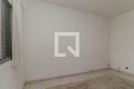 Quarto 2 de casa para alugar com 3 quartos, 200m² em Vila Ivone, São Paulo