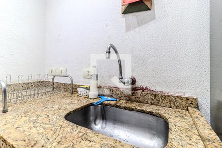 Cozinha de kitnet/studio para alugar com 1 quarto, 35m² em República, São Paulo