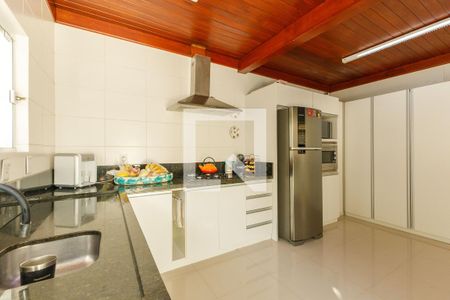 Cozinha de casa para alugar com 2 quartos, 282m² em Três Figueiras, Porto Alegre