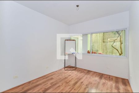 Casa à venda com 4 quartos, 325m² em Vila Mariana, São Paulo