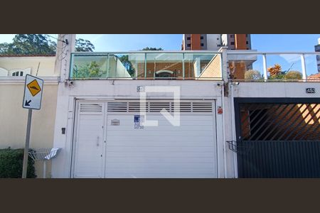 Fachada de casa à venda com 3 quartos, 118m² em Vila Morse, São Paulo