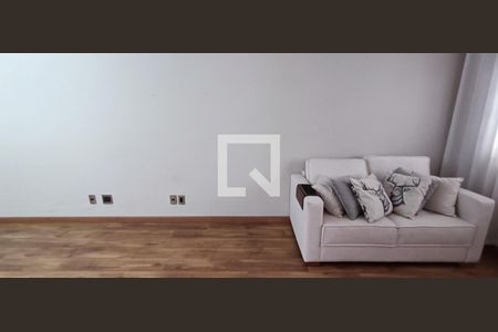 Sala de casa à venda com 3 quartos, 118m² em Vila Morse, São Paulo