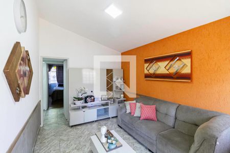 Sala de casa à venda com 3 quartos, 110m² em Serrano, Belo Horizonte