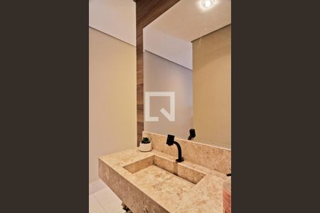 Lavabo de casa à venda com 3 quartos, 206m² em Parque Sao Domingos, São Paulo