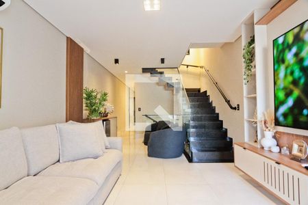 Sala de casa à venda com 3 quartos, 206m² em Parque Sao Domingos, São Paulo
