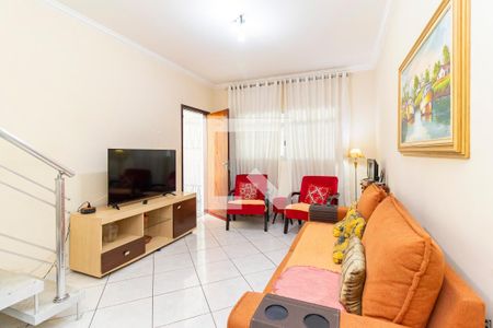 Sala de casa para alugar com 3 quartos, 130m² em Guaianases, São Paulo